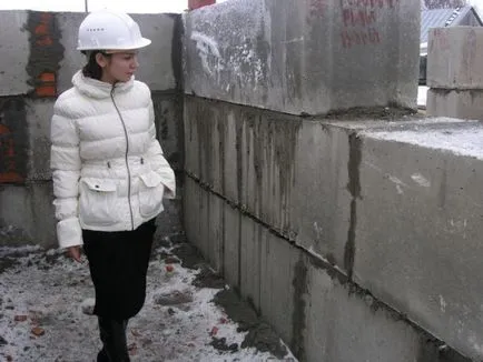Как да се изгради инструкции видео монтаж мазе с ръцете си, особено строителството под къщата,