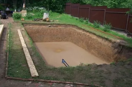Как да си направим основа за рамка или надуваеми басейни със собствените си ръце, сграда портал