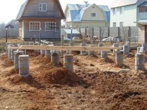 Как да направите изчисление на броя на пилоти за основите