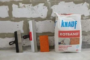 Как да премахнете мазилката от стените под плочките бързо