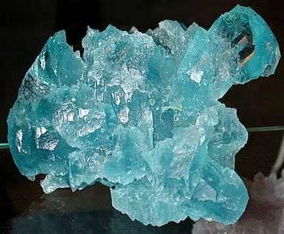 Stone берил, неговите свойства, видове и характеристики