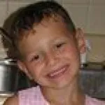 Лежейки в ковчег, смятан за мъртъв дете внезапно попита за едно питие ...