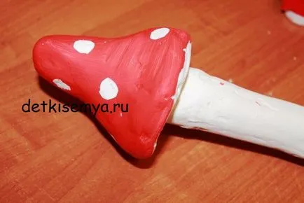Amanita мазилка, всичко на децата и семейството
