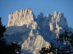 Ai-Petri hegy a Krímben, ahol volt, hogyan lehet egy fénykép, (magasság Mount Ai-Petri) Ai-Petri hegy a Krímben, ahol volt, hogyan juthatunk el oda, fotó, leírás