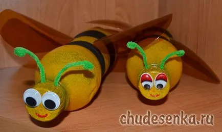 Bee на пластмасови бутилки - chudesenka - сайт за деца и родители
