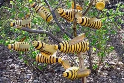 Bee на пластмасови бутилки