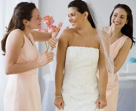 Bridesmaids и ролята му по време на сватбата