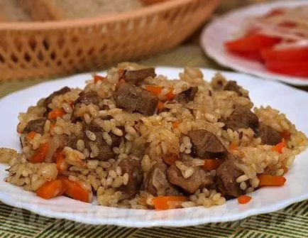 Főzés pilaf otthon csirke recept fényképpel (pilaf recept lépésről lépésre) Főzés pilaf otthon csirke recept egy fotó