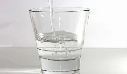 Често срещани заблуди за вода като питейна вода и за