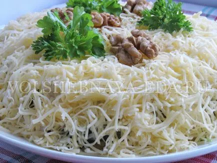 Layered салата с пиле и сини сливи рецепта със снимка, магия