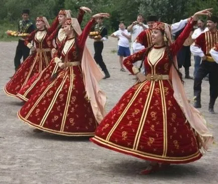 Татар народна носия (51 снимки) жени, деца костюми татари за момичета