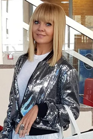 Валерия е променила прическата си и още по-млади - дамска мода сайт