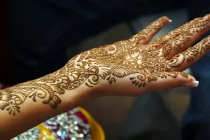 тяло Henna у дома - грижа за кожата