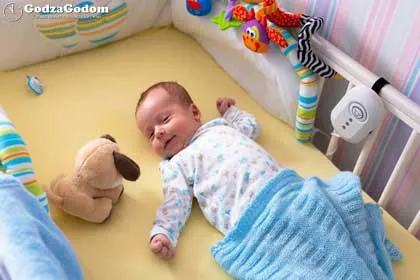 Как да даде име на момчето е роден през юни
