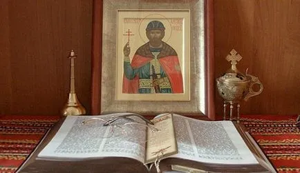 Кой и как да се моли в църквата