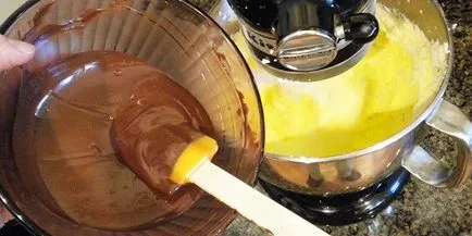 Мастика торта с ръцете си