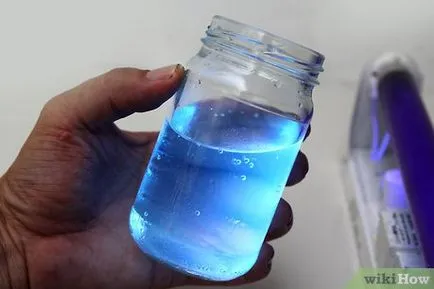 Как да направите водата, така че тя блестеше