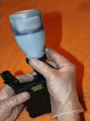 Kyocera за зареждане Kyocera за зареждане