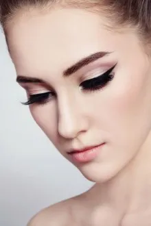 Как да направя грим на очите