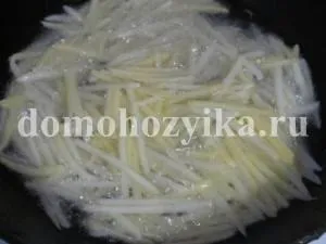 Салата с пържени картофи
