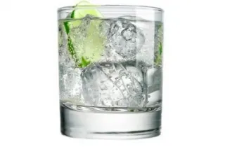 Gin напитка от пиене Gin напитка от пиене