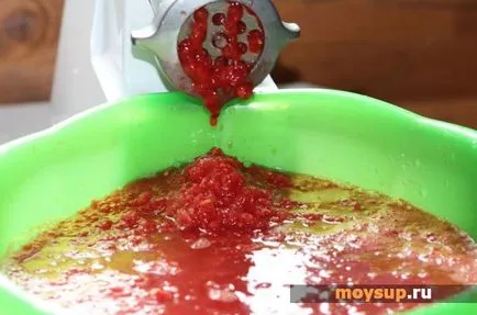 Вкусна салата с патладжан, домати и чесън Вкусна салата с патладжан, домати и чесън