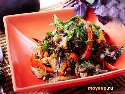 Petite салата с патладжан, чесън и домати (домати) Вкусна салата с патладжан, домати и чесън