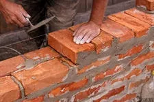 Баня, направена от тухла със собствените си ръце, изграждане на портални (тухли с ръце) Баня, направена от тухла със собствените си ръце, сграда портал