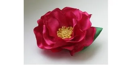 Цветя и панделки на хартия със собствените си ръце