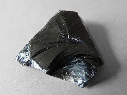 Gems Черно игрални и името на снимката (черни черни камъни скъпоценен камък име черен камък) Gems Черно характеристика името и снимката си