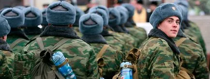 Както и при договорени право да подаде оставка от армията