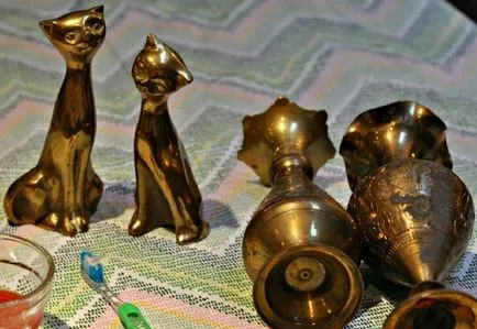 Как да се почисти месинг бронз у дома
