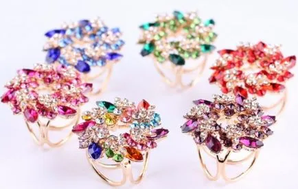 Как да се носят брошка на роклята й, блузи - 70 снимка идеи