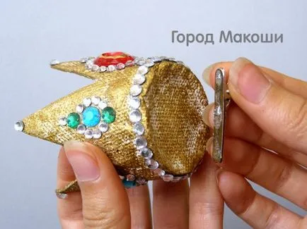 Как да направите венец или kokoshnik за карнавал костюм, майчинството - бременност, раждане, хранене