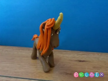 Като слепи Unicorn етапи от пластелин