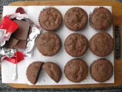Cupcakes в метални кутии - прости рецепти (торти) Cupcakes в метални кутии - Прости рецепти