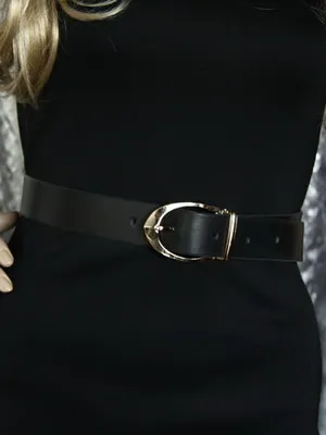 Hogyan kell viselni egy fotó övet, mint a nők viselnek öv, kopás szabályok (rajta) Hogyan kell viselni egy fotó övet, mint a nők viselnek a biztonsági öv, öv szabályok