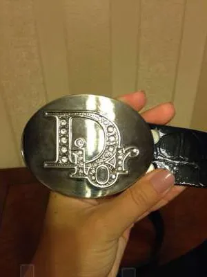 Hogyan kell viselni egy fotó övet, mint a nők viselnek öv, kopás szabályok (rajta) Hogyan kell viselni egy fotó övet, mint a nők viselnek a biztonsági öv, öv szabályok