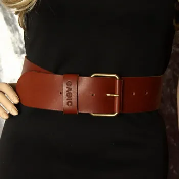 Hogyan kell viselni egy fotó övet, mint a nők viselnek öv, kopás szabályok (nők) Hogyan kell viselni egy fotó övet, mint a nők viselnek a biztonsági öv, öv szabályok