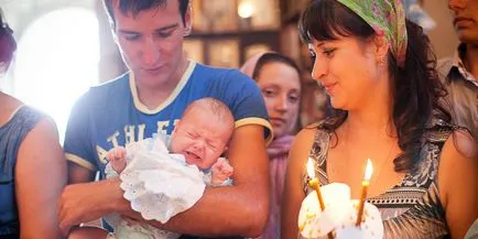 Кръщене момичета знаци, правила за кръстници и подаръци
