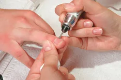 Маникюр в салон за красота съвети и предупреждения - жени individualcare списание (маникюр) Маникюр в салон за красота съвети и предупреждения - жените списание individualcare
