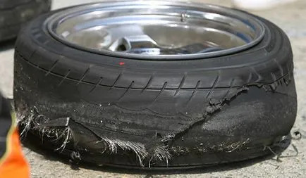 Hogyan állapítható meg, a gyártási év vagy busszal, ahol a megadott évben a gumik engedje Honda Civic vi