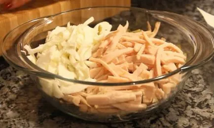 Лесни и вкусни салати с пиле - стъпка по стъпка рецепти със снимки
