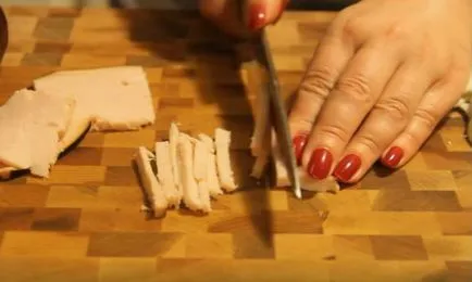 Лесни и вкусни салати с пиле - стъпка по стъпка рецепти със снимки
