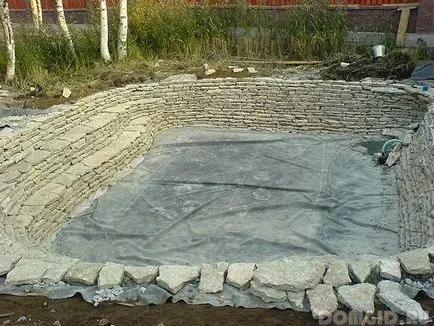 Pond в градината със собствените си ръце