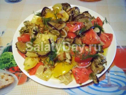 Салата от пържени патладжани - страхотни вкусни рецепти със снимки и видео