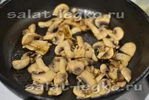 Салата с гъби и пиле и ананас рецепта със снимка вкусна