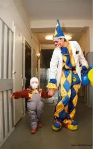 Смях се смея болестта му!