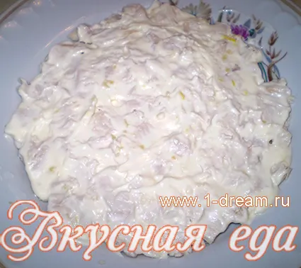 Layer пилешка салата, гъби и ананас (пилешко) Layered салата с пиле, ананас и гъби