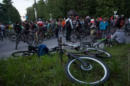Bike езда по пътя на живота (Украйна) колоездене по пътя на живота